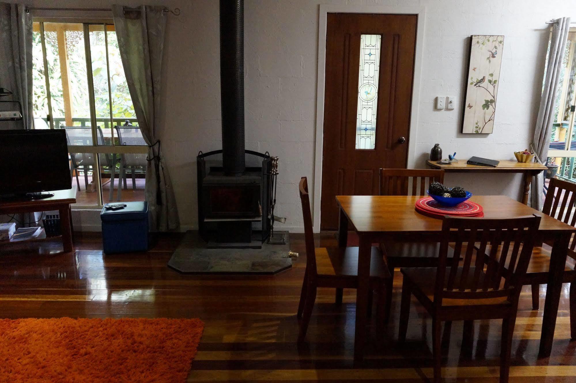 Kidd Street Cottages Mount Tamborine Exterior photo